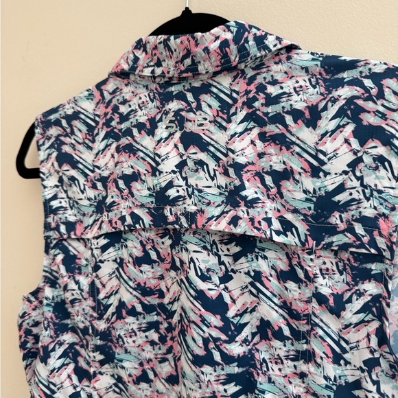 Silver Bait Women’s Sleeveless Vented Button Down Fishing Shirt Size Medium - Picture 3 of 5